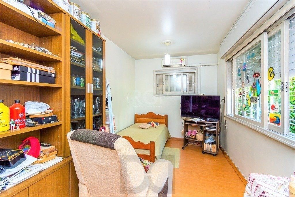 Casa de 424m² no Bairro Chácara Das Pedras — foto 18