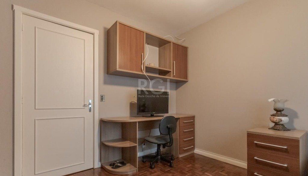 Casa para Venda - 327m², 4 dormitórios, sendo 1 suites, 3 vagas - Chácara das Pedras — foto 30