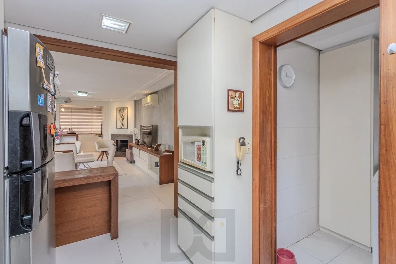 Apartamento de 3 dormitórios, no bairro Petrópolis em Porto Alegre — foto 9