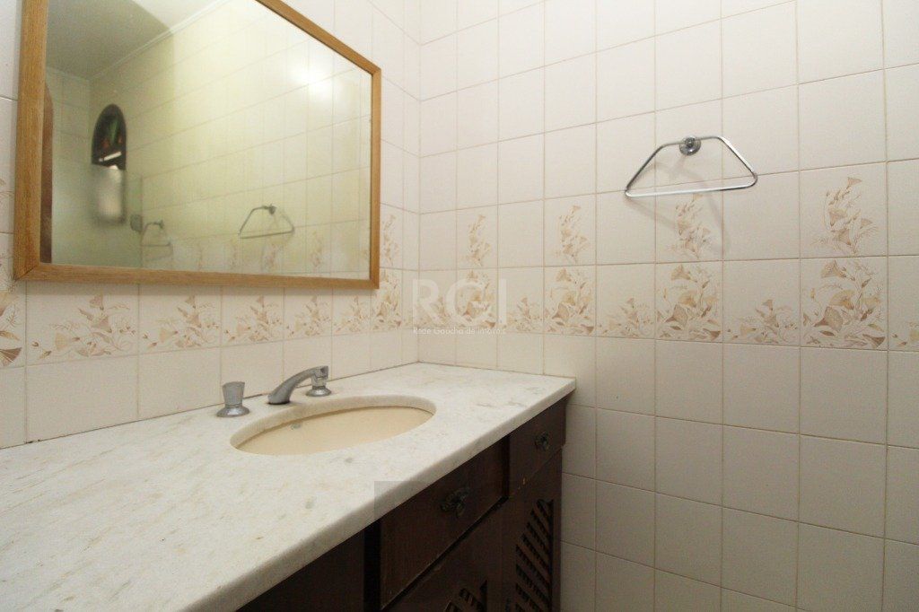 Casa para Venda - 406.36m², 6 dormitórios, sendo 6 suites, 2 vagas - Chácara das Pedras — foto 36