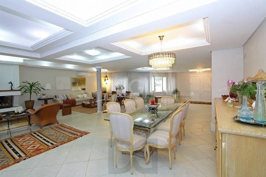EXCELENTE CASA COM 4 DORMITÓRIOS, 6 VAGAS DE GARAGEM E VISTA PANORÂMICA. — foto 8