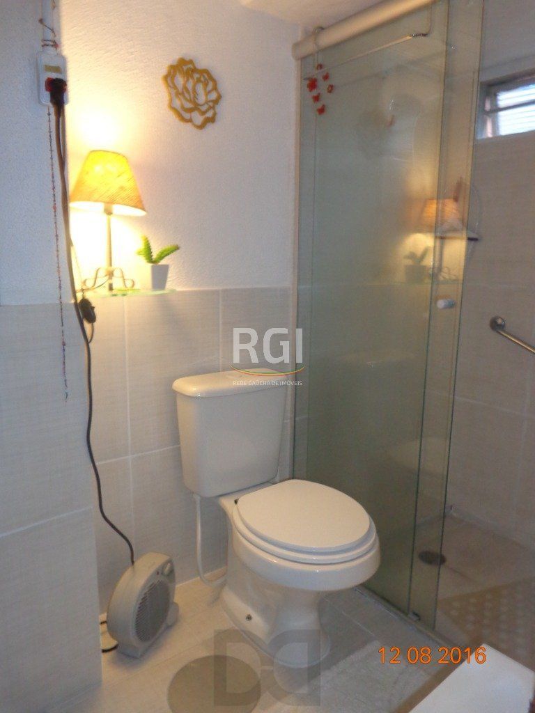 Casa para Venda - 240m², 6 dormitórios, 4 vagas - Teresópolis — foto 8
