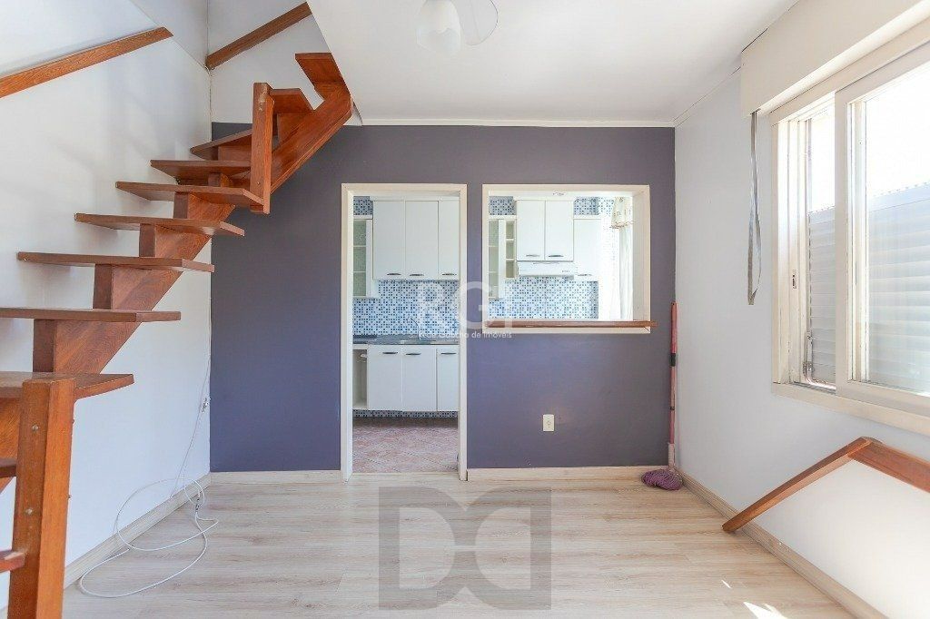 Cobertura para Venda - 118m², 3 dormitórios, 1 vaga - Nonoai — foto 2