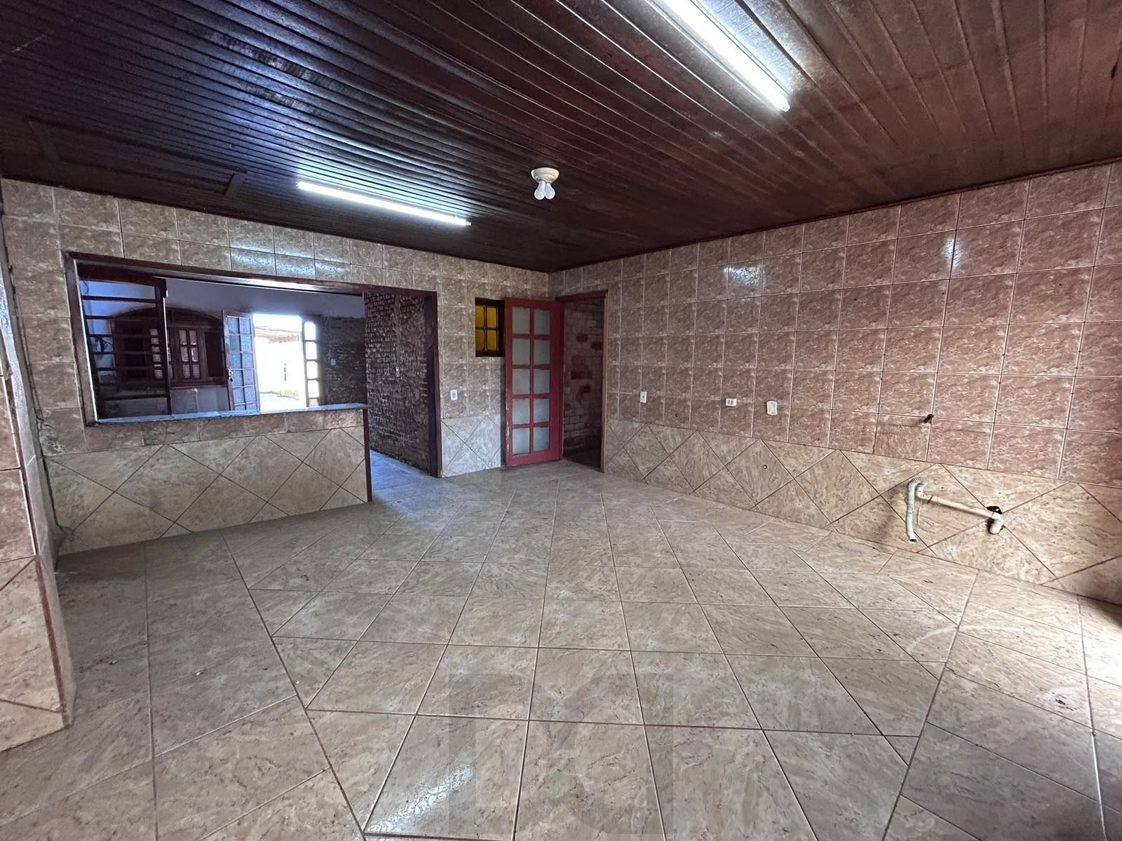 Casa de 3 dormitórios a Venda no Bairro Ponta Grossa - Porto Alegre — foto 2