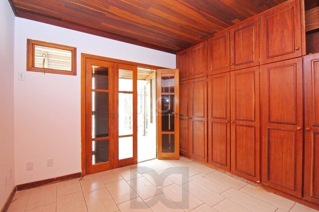 Casa para Venda - 840m², 7 dormitórios, sendo 3 suites, 8 vagas - Medianeira — foto 32