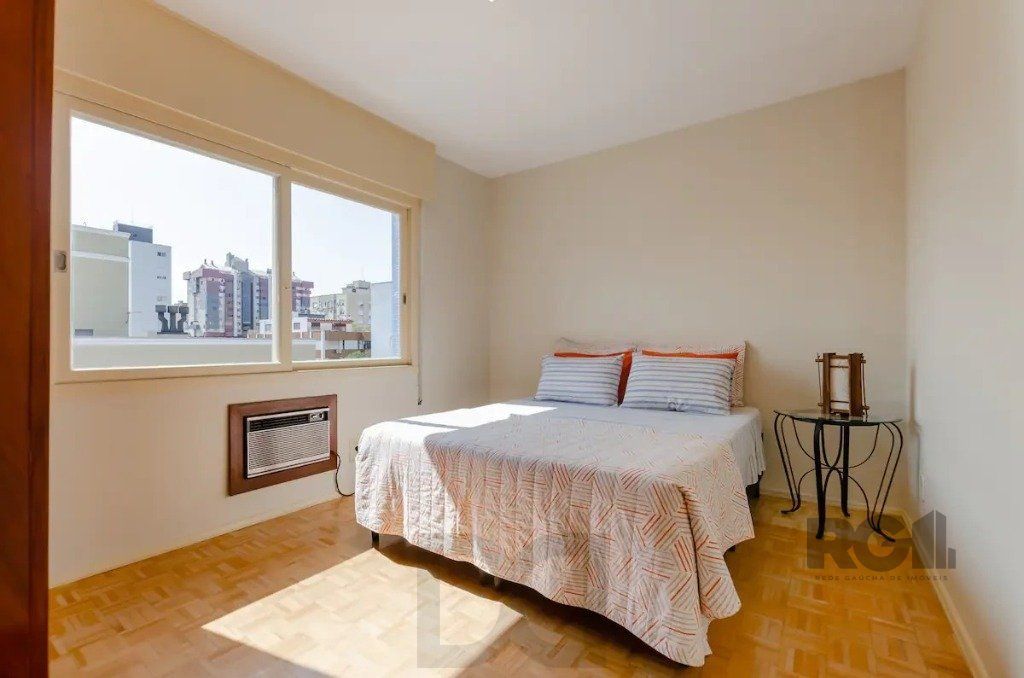 Apartamento de 2 dormitórios no bairro Menino Deus — foto 8