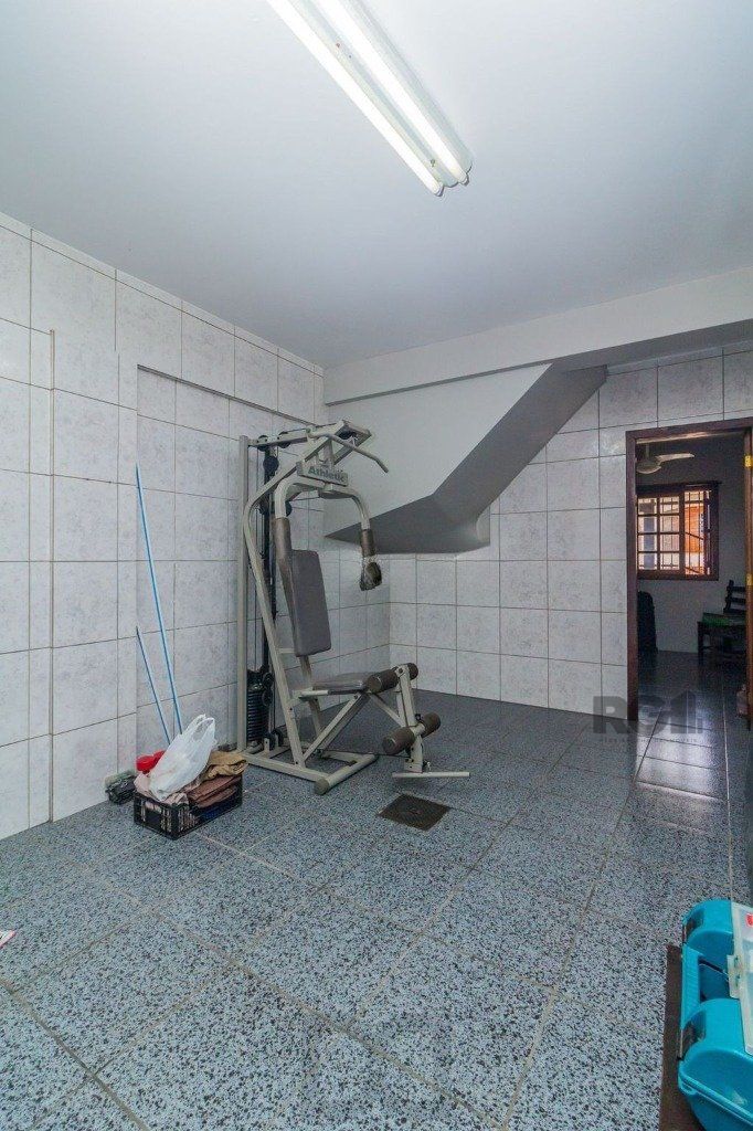 Casa de 4 dormitórios no bairro Sarandi — foto 29