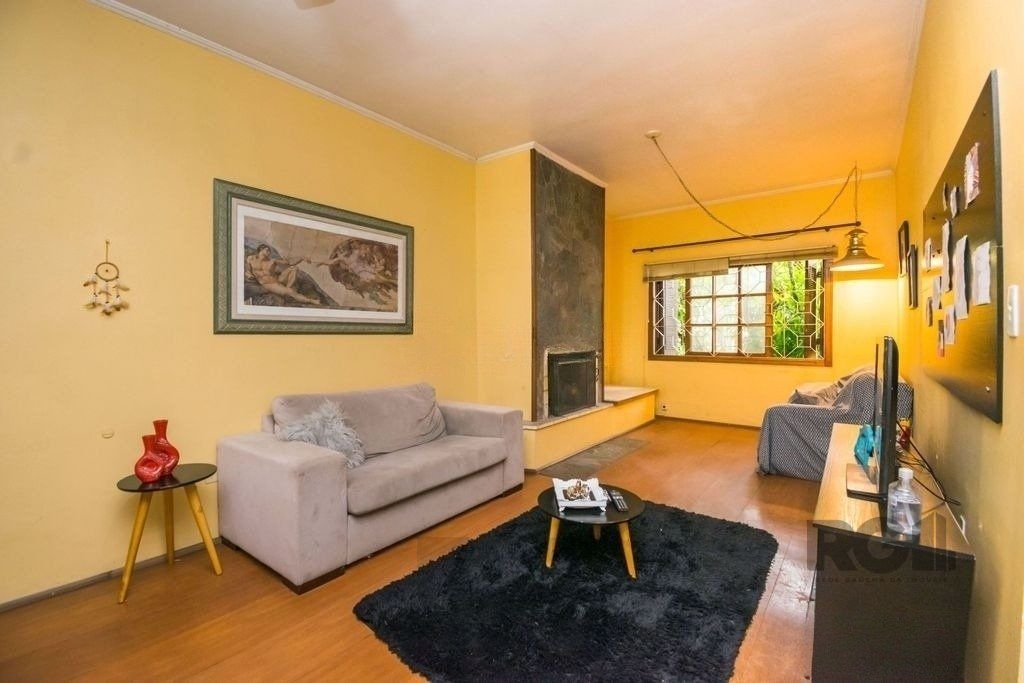Excelente casa de 354m² com 5 dormitórios e 8 vagas. — foto 1
