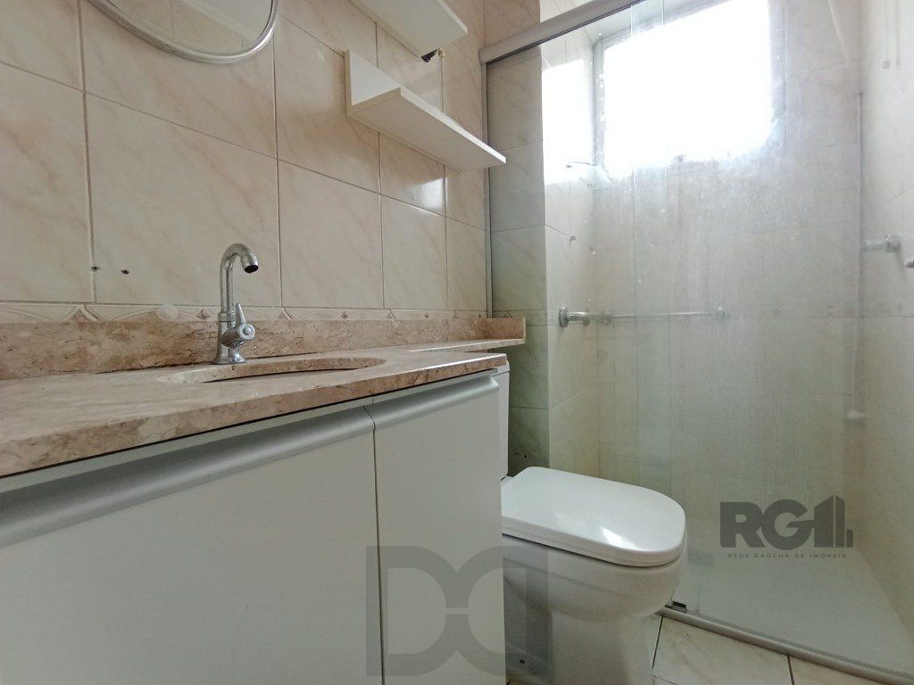 Duplex 2 dormitórios 1 vaga coberta em frente ao parque marinha do Brasil no Praia de Belas — foto 6