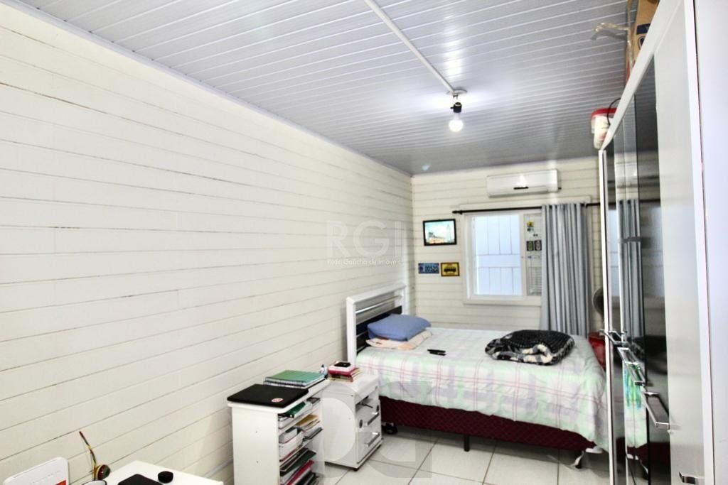 Casa para Venda - 90m², 5 dormitórios, sendo 1 suites, 5 vagas - Teresópolis — foto 11