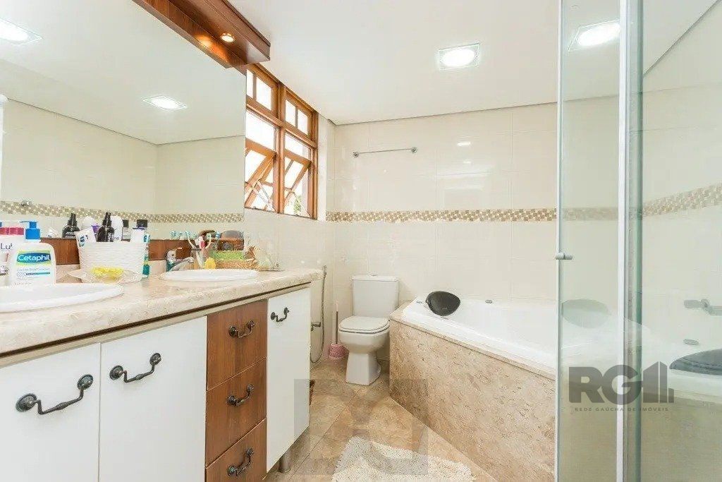 Casa com 3 dormitórios no bairro Jardim Lindóia — foto 15