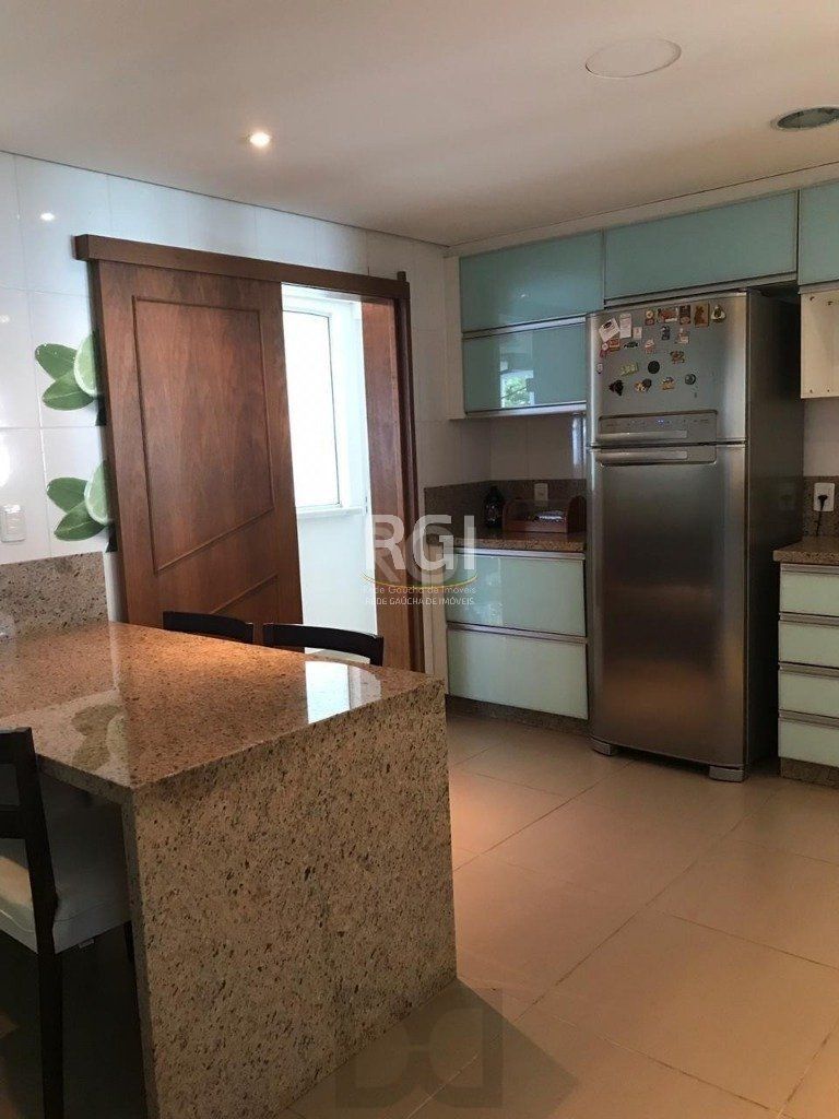 Casa para Venda - 319.25m², 6 dormitórios, sendo 4 suites, 3 vagas - Jardim Floresta — foto 15