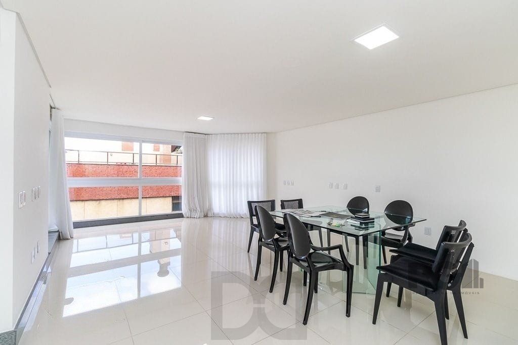 Excelente cobertura de 238m² com 3 dormitórios e 2 vagas. — foto 3