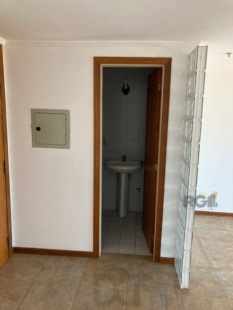 Sala Comercial, 42m², 1 vaga no bairro Bom Fim — foto 6