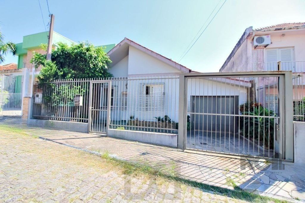 Casa 4 Dormitórios Bairro Gloria. — foto 29