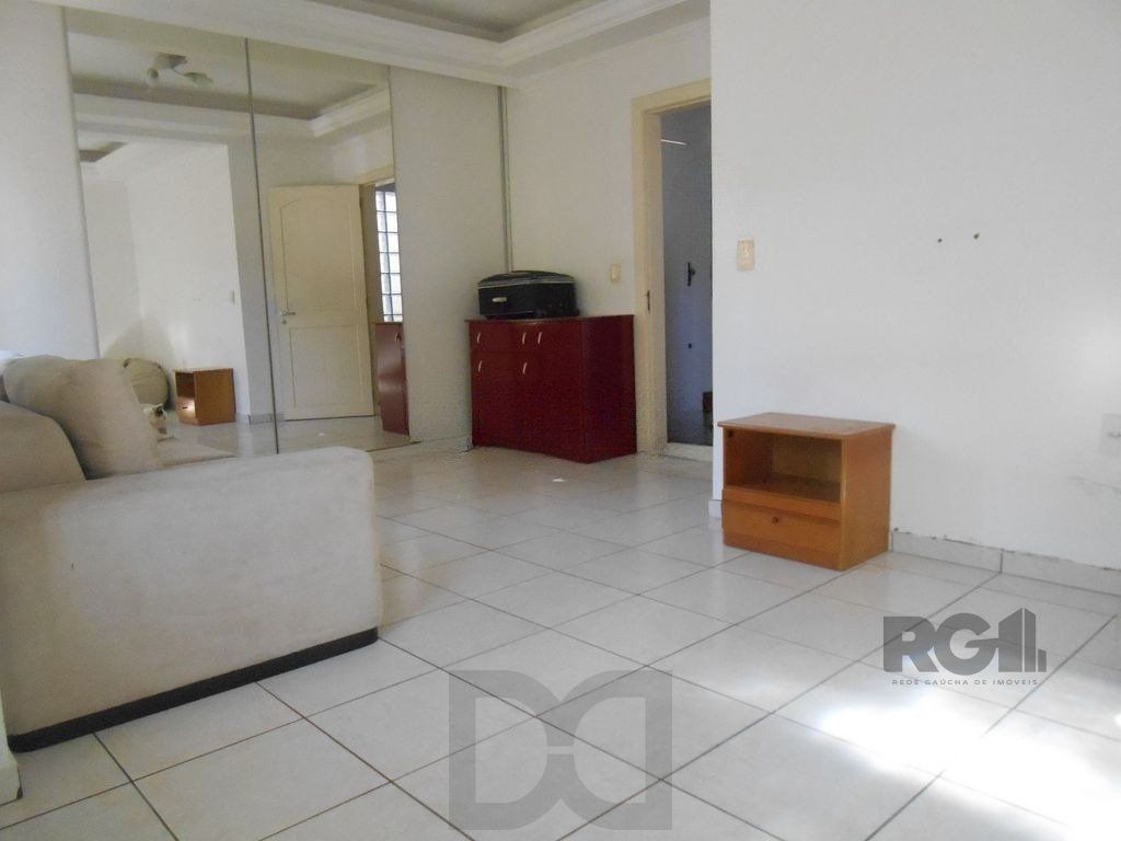 Casa 4 dormitórios no bairro Agronomia — foto 2