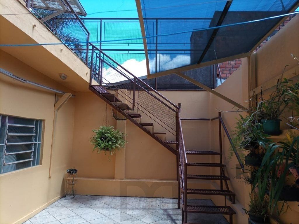 Casa 4 dormitórios no bairro Vila Ipiranga — foto 14