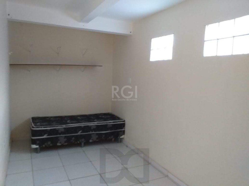 Casa para Venda - 200m², 6 dormitórios, 4 vagas - Tristeza — foto 24