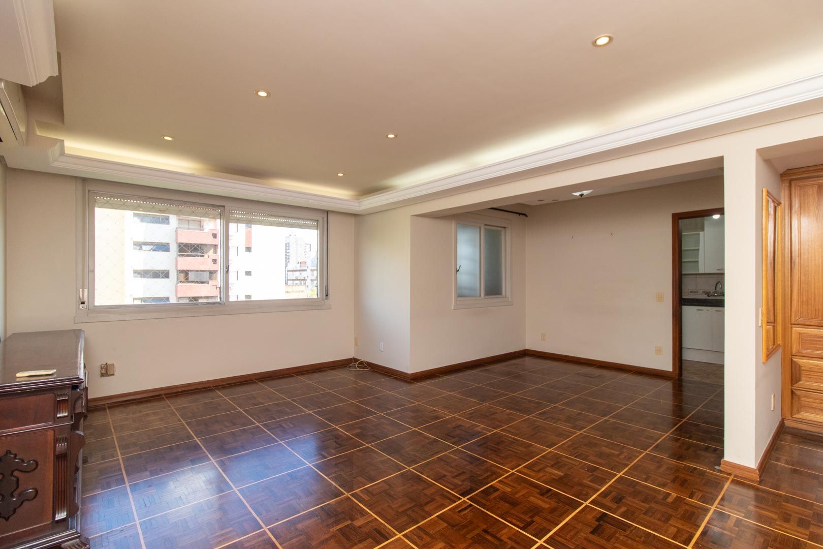Apartamento de 03 dormitorios com suite e vaga coberta no bairro Menino Deus — foto 5