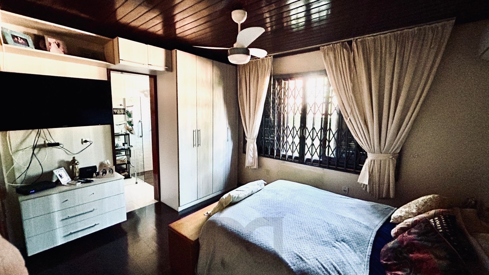 Casa com 2 dormitórios e edícula nos fundos no Bairro Nonoai — foto 30