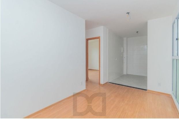 Apartamento de 02 dormitorios com vaga e infrastrura na Cavalhada- Porto Alegre — foto 1