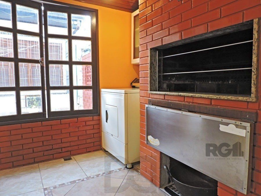 Casa 4 Dormitórios Bairro Gloria — foto 24