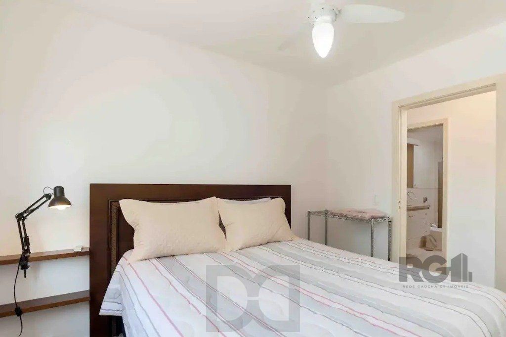Apartamento de 2 dormitórios, no bairro menino deus — foto 16