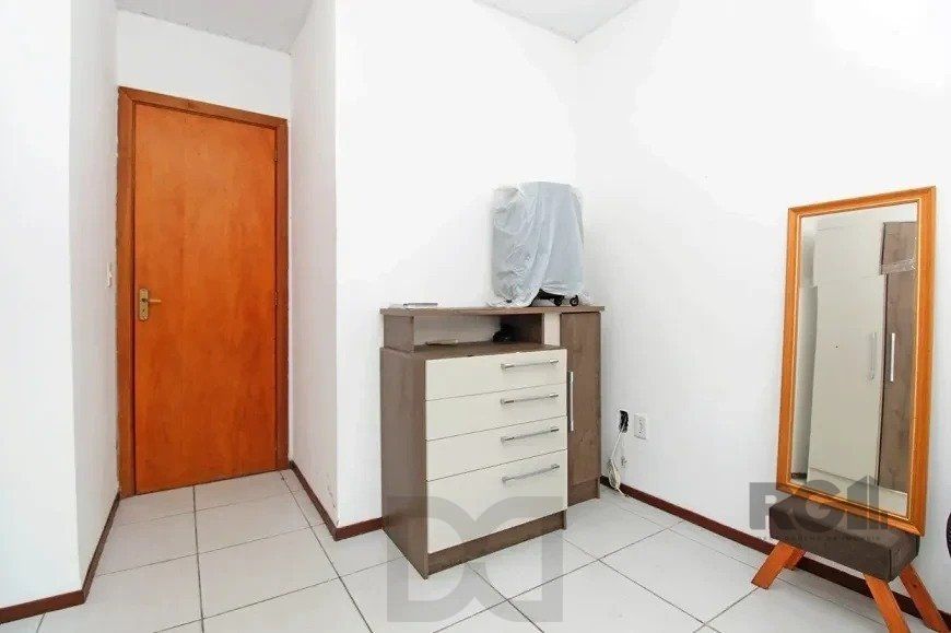 Excelente casa de 45m² com 1 dormitório e 1 vaga no bairro Hípica. — foto 7