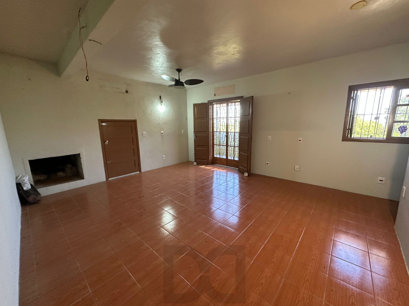 Casa à Venda no Bairro Cascata – 3 Dormitórios, Suíte, Piscina e Área de Lazer — foto 7