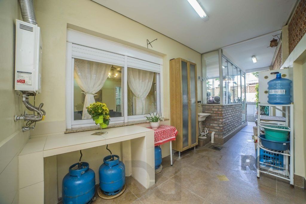 Casa de 4 dormitórios no bairro Glória — foto 23
