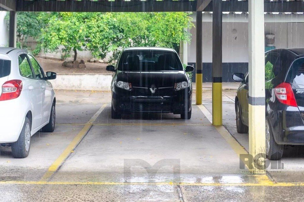 Apartamento 2 dormitórios  com 1 vaga no bairro Teresópolis em Porto Alegre — foto 26