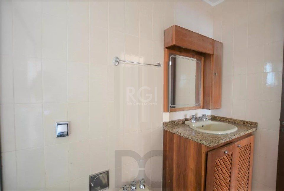 Casa para Venda - 267m², 4 dormitórios, sendo 1 suites, 2 vagas - Tristeza — foto 14
