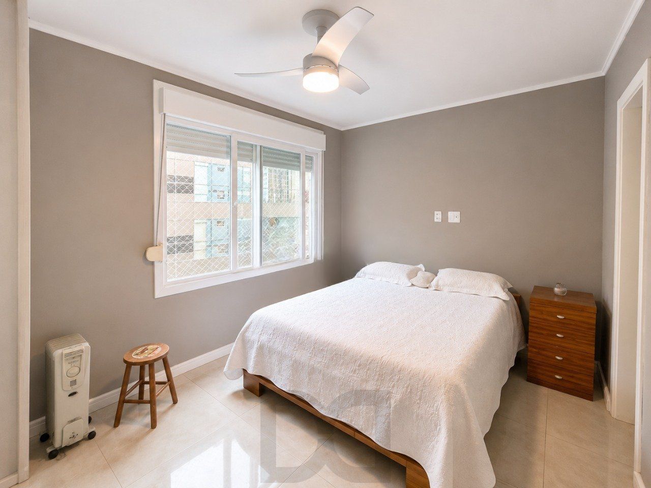 Apartamento de 3 dormitórios à venda no bairro Mont Serrat em Porto Alegre. — foto 17