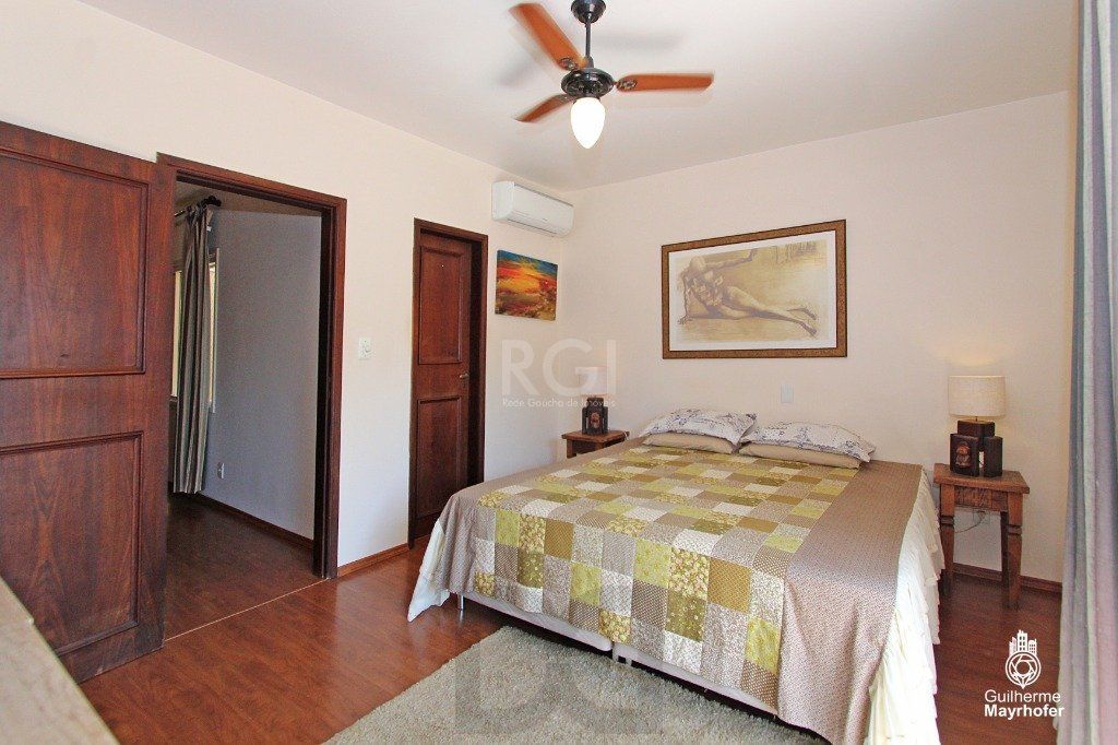 Casa para Venda - 240m², 5 dormitórios, sendo 1 suites, 3 vagas - Menino Deus — foto 22