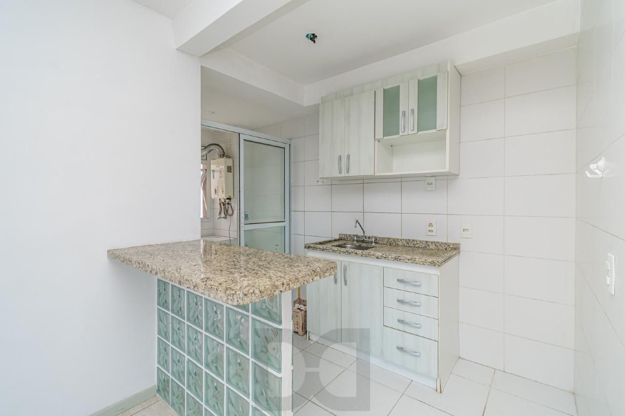 Apartamento de 3 dormitórios no bairro Teresópolis — foto 4