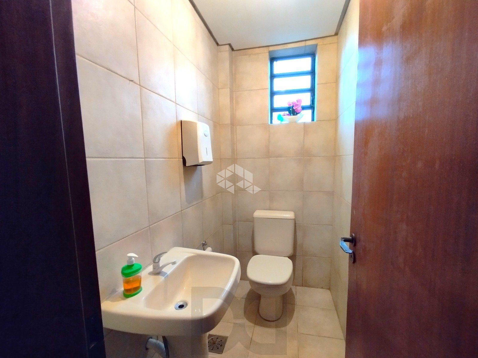 CONJUNTO COMERCIAL PODENDO FACILMENTE SER TRANSFORMADO EM APTO GARDEN — foto 5