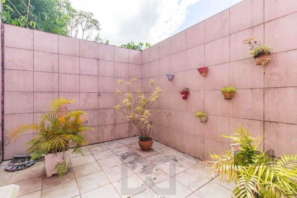 Casa com 3 dormitórios e 3 vagas no bairro Santa Tereza — foto 45