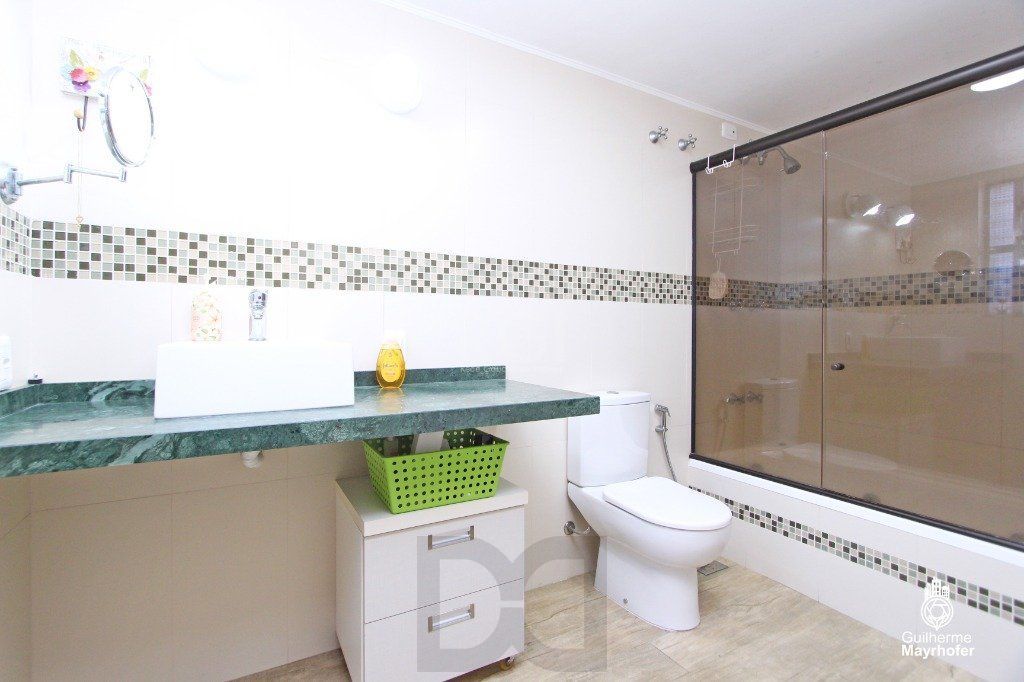 Casa para Venda - 500m², 5 dormitórios, sendo 2 suites, 5 vagas - Menino Deus — foto 22