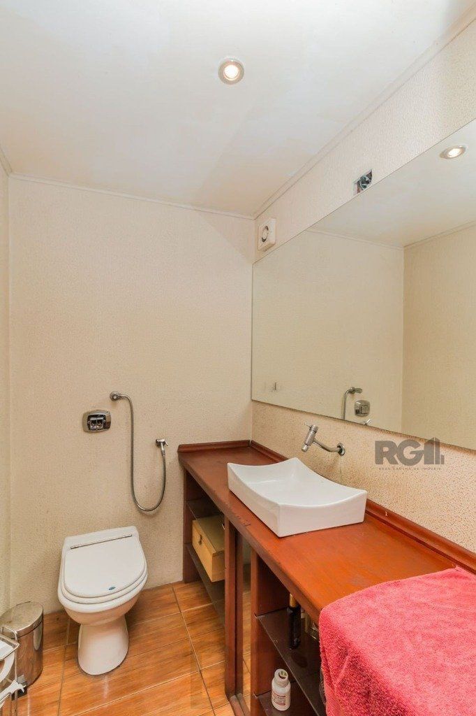 Casa de 2 dormitórios, no bairro Bom Jesus — foto 10