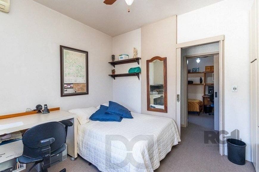 Casa para Venda - 235m², 4 dormitórios, sendo 1 suites, 2 vagas - Azenha — foto 7