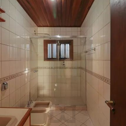 Casa à venda com 4 dormitorios no Bairro Nonoai - Porto Alegre — foto 9