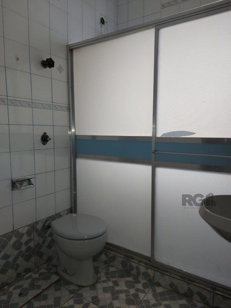 Apartamento 2 dormitórios, próximo da UFRGS, PUC, Ernesto Dorneles e trasporte público. — foto 14