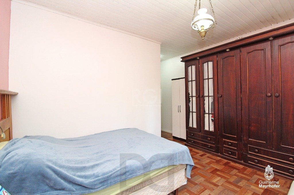 Casa para Venda - 202m², 4 dormitórios, sendo 1 suites, 3 vagas - Petrópolis — foto 11