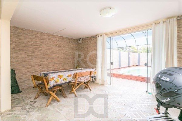 Casa para Venda - 238.35m², 4 dormitórios, sendo 1 suites, 2 vagas - Nonoai — foto 22