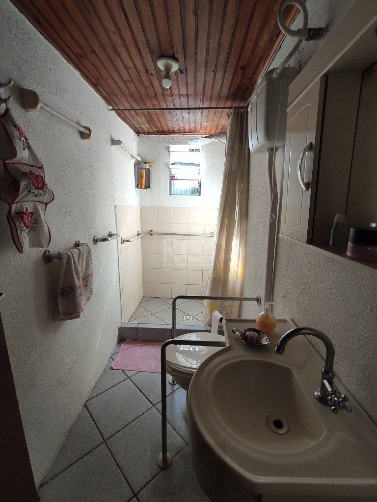 Casa para Venda - 134m², 2 dormitórios, 1 vaga - Nonoai — foto 19