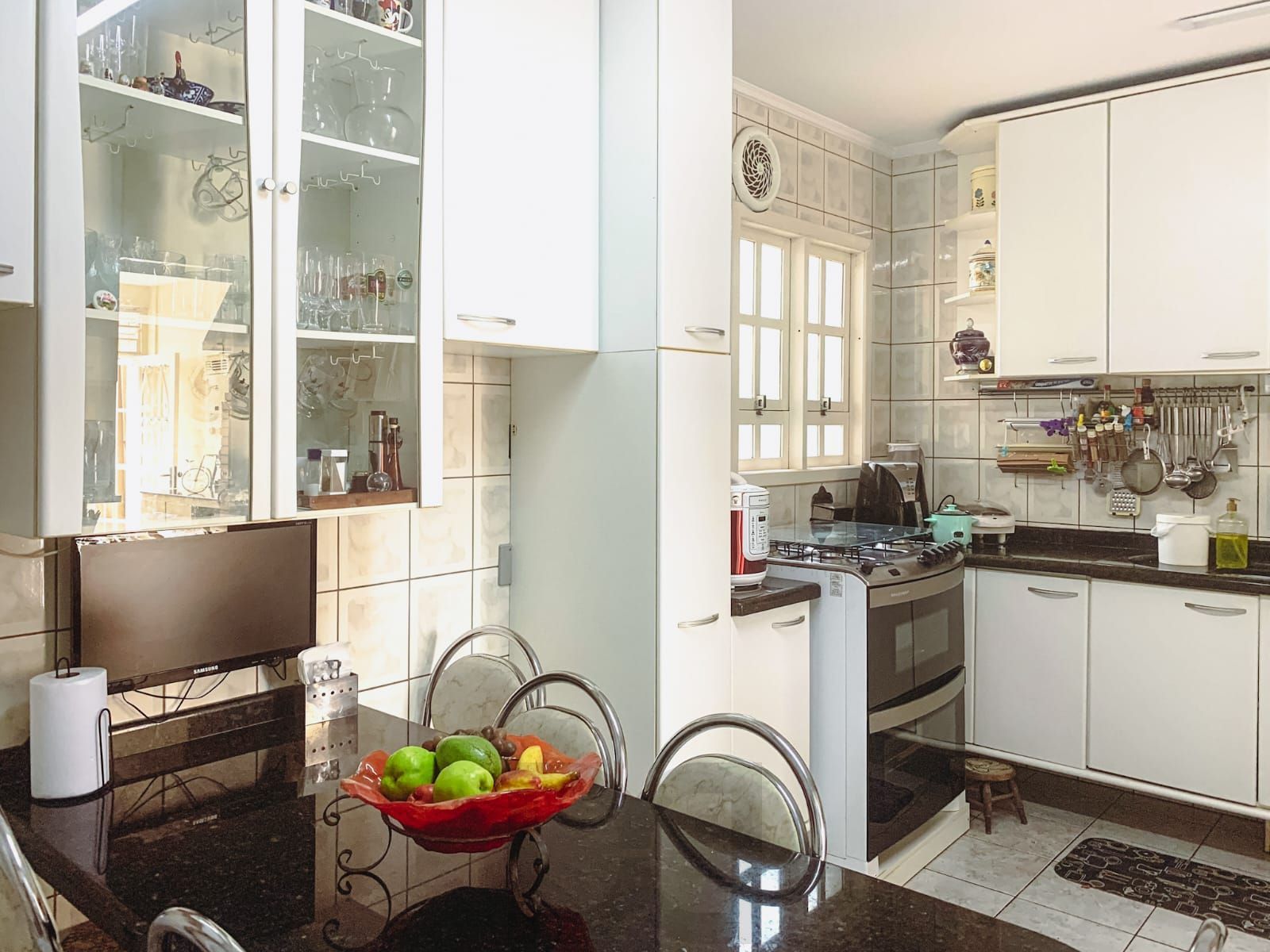 CASA RESIDENCIAL, REPAGINADA POR ARQUITETO COM MUITA ELEGÂNCIA E CONFORTO! — foto 23