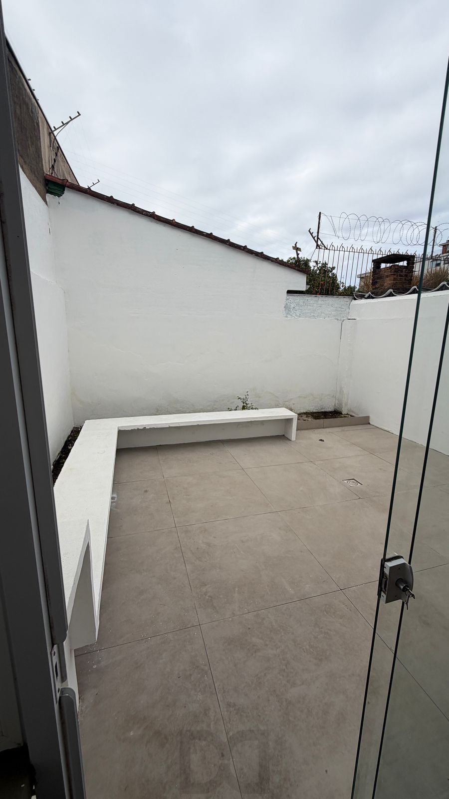 Apartamento Garden 2 dormitórios no bairro Cristal — foto 1