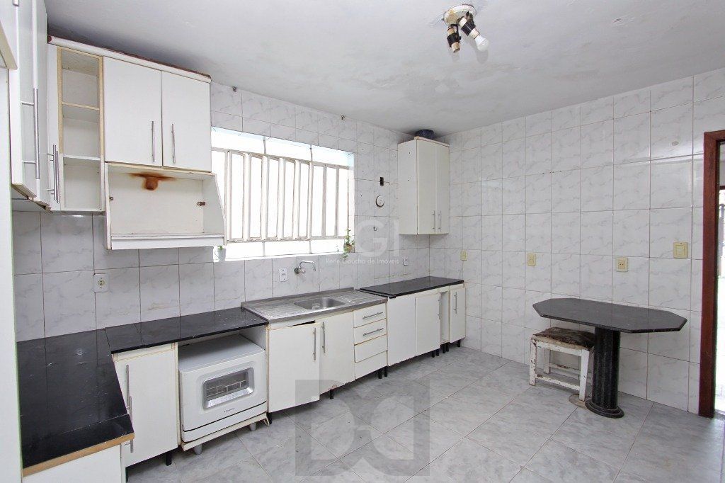 Casa para Locação/Aluguel - 240m², 4 dormitórios, 6 vagas - Nonoai — foto 38