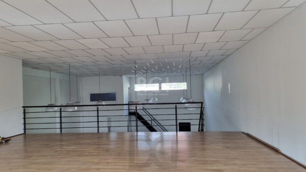 Loja para Venda - 236.36m², 0 dormitórios, Medianeira — foto 4