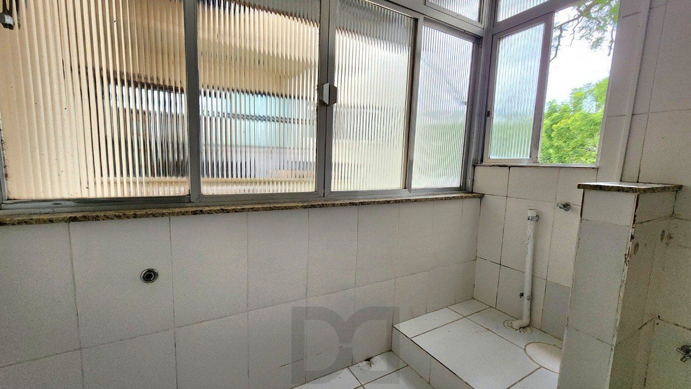 Apartamento com 2 Quartos e 1 banheiro à Venda, 67 m² no bairro Cavalhada — foto 4